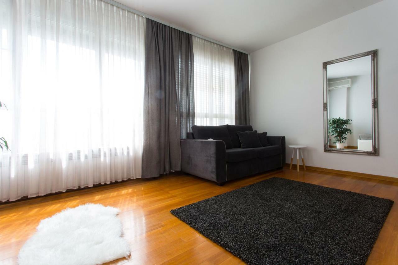 Apartment Bonbon Загреб Экстерьер фото
